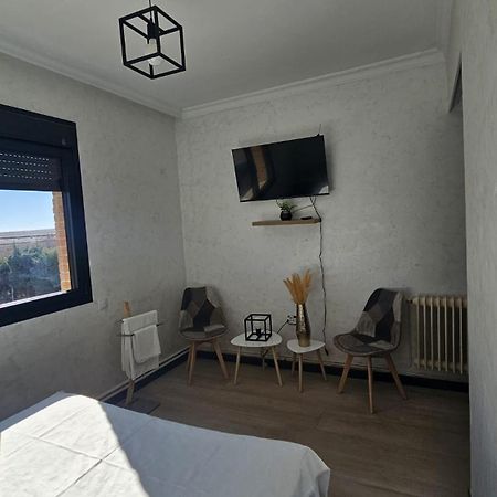 Hotel Restaurante El Patas Corral de Almaguer Екстер'єр фото