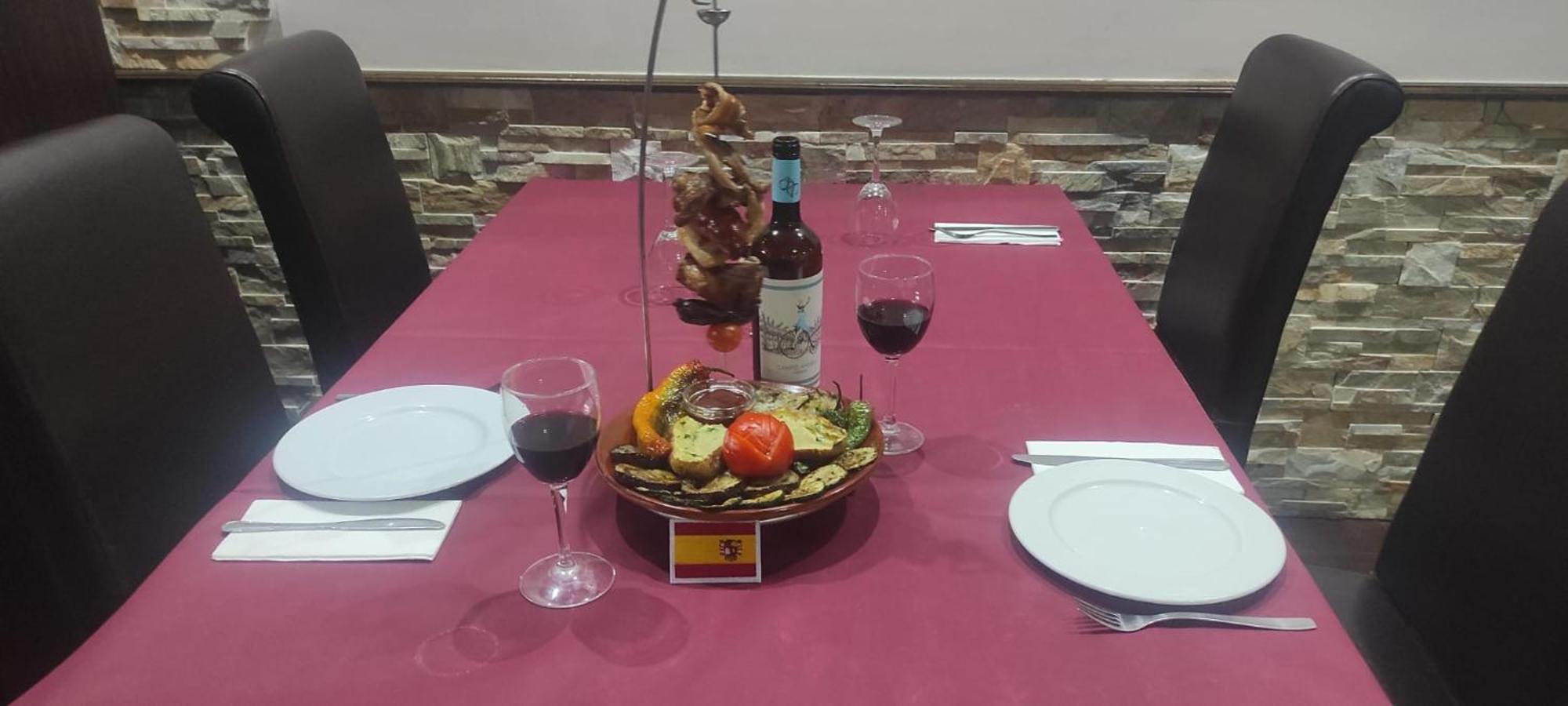 Hotel Restaurante El Patas Corral de Almaguer Екстер'єр фото